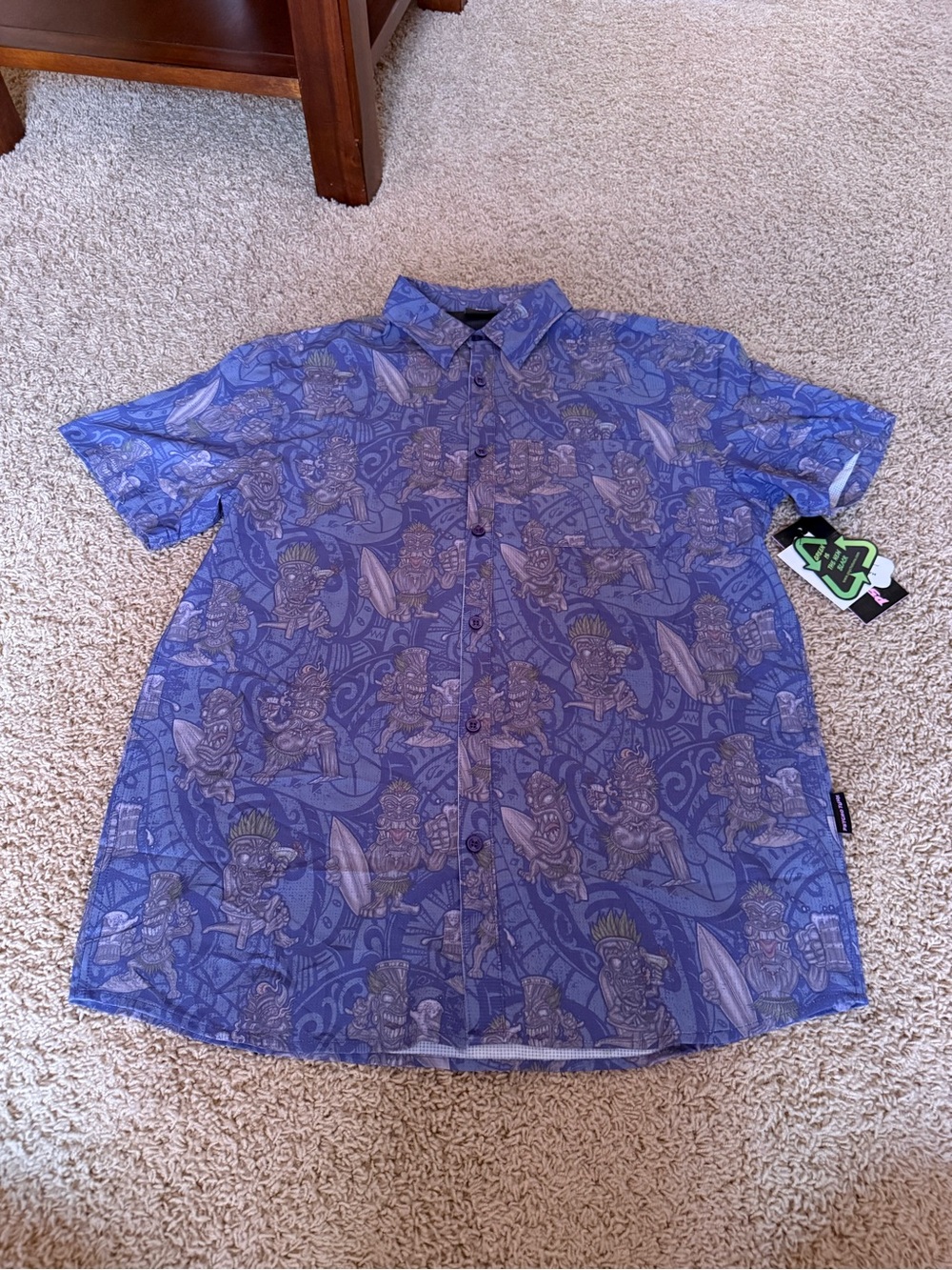 Casual Short-Sleeve Button-Down Shirt in Blue Graphic Print